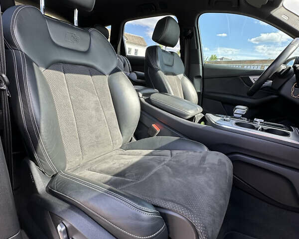 Синий Ауди SQ7, объемом двигателя 3.96 л и пробегом 162 тыс. км за 59999 $, фото 31 на Automoto.ua
