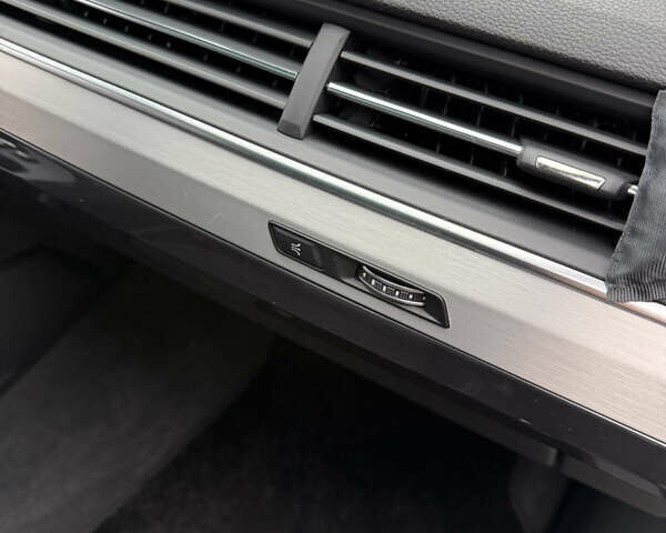 Синий Ауди SQ7, объемом двигателя 3.96 л и пробегом 128 тыс. км за 57900 $, фото 33 на Automoto.ua