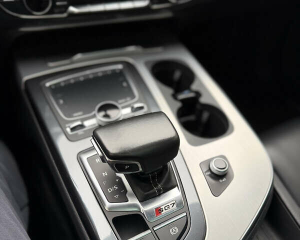 Синий Ауди SQ7, объемом двигателя 3.96 л и пробегом 128 тыс. км за 57900 $, фото 40 на Automoto.ua