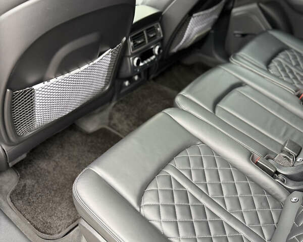 Синий Ауди SQ7, объемом двигателя 3.96 л и пробегом 128 тыс. км за 57900 $, фото 24 на Automoto.ua