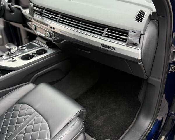 Синий Ауди SQ7, объемом двигателя 3.96 л и пробегом 128 тыс. км за 57900 $, фото 26 на Automoto.ua