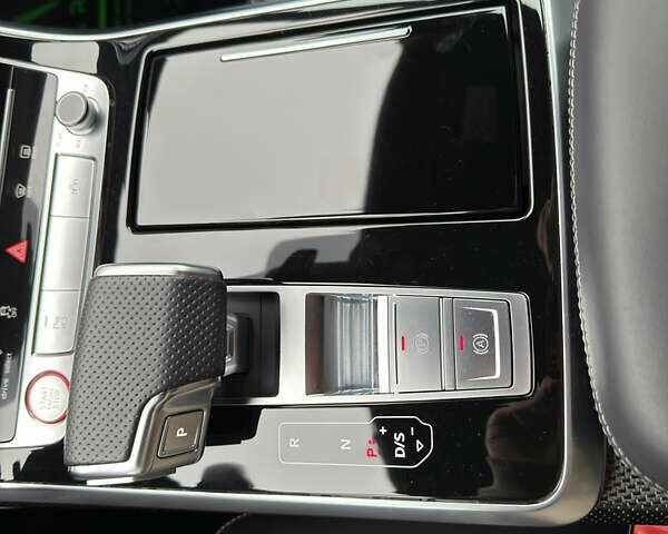 Синий Ауди SQ7, объемом двигателя 4 л и пробегом 185 тыс. км за 74999 $, фото 77 на Automoto.ua