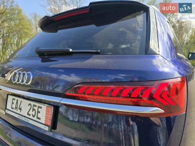 Синий Ауди SQ7, объемом двигателя 4 л и пробегом 182 тыс. км за 68800 $, фото 21 на Automoto.ua