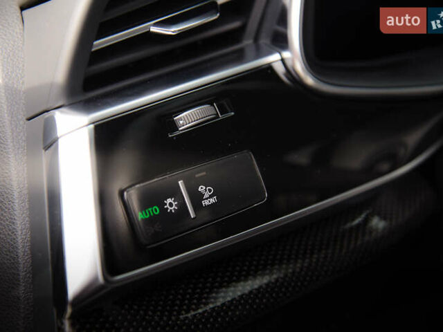 Ауді SQ7 2020 у Львові на Automoto.ua Синій Ауді SQ7, об'ємом двигуна 3.99 л та пробігом 66 тис. км за 72000 $, фото 25 на Automoto.ua