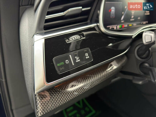 Синий Ауди SQ7, объемом двигателя 4 л и пробегом 185 тыс. км за 74999 $, фото 36 на Automoto.ua