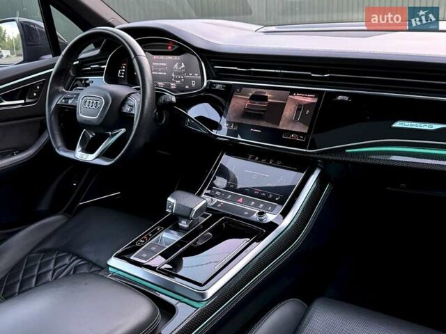 Синий Ауди SQ7, объемом двигателя 4 л и пробегом 136 тыс. км за 77000 $, фото 62 на Automoto.ua