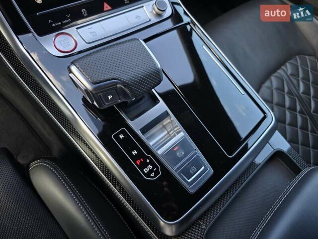 Синий Ауди SQ7, объемом двигателя 4 л и пробегом 182 тыс. км за 68800 $, фото 32 на Automoto.ua