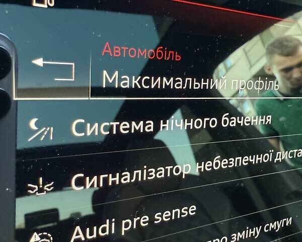 Синій Ауді SQ7, об'ємом двигуна 3.96 л та пробігом 171 тис. км за 75200 $, фото 24 на Automoto.ua