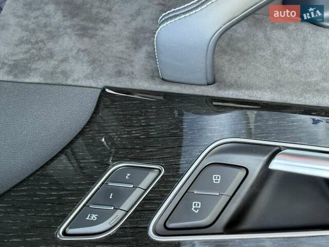 Синій Ауді SQ7, об'ємом двигуна 3.96 л та пробігом 171 тис. км за 75200 $, фото 18 на Automoto.ua