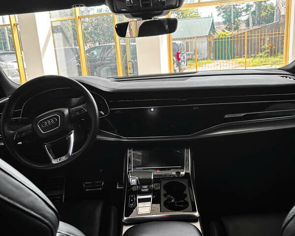 Белый Ауди SQ8, объемом двигателя 4 л и пробегом 70 тыс. км за 83000 $, фото 11 на Automoto.ua