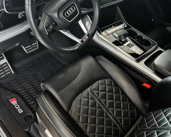 Белый Ауди SQ8, объемом двигателя 4 л и пробегом 70 тыс. км за 83000 $, фото 10 на Automoto.ua