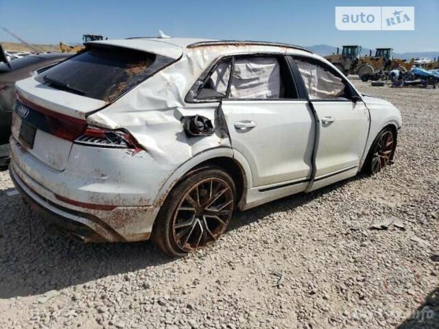 Білий Ауді SQ8, об'ємом двигуна 4 л та пробігом 46 тис. км за 27500 $, фото 2 на Automoto.ua