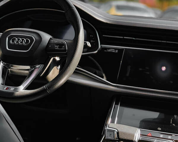 Белый Ауди SQ8, объемом двигателя 4 л и пробегом 70 тыс. км за 83000 $, фото 14 на Automoto.ua