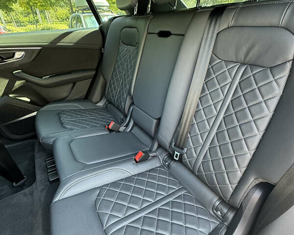 Белый Ауди SQ8, объемом двигателя 4 л и пробегом 75 тыс. км за 75000 $, фото 20 на Automoto.ua
