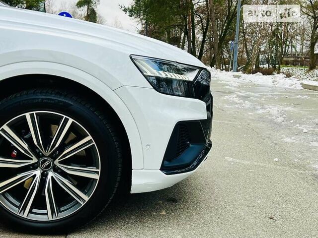 Білий Ауді SQ8, об'ємом двигуна 4 л та пробігом 51 тис. км за 99200 $, фото 3 на Automoto.ua