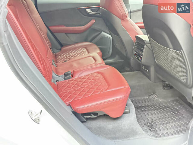 Ауди SQ8 2021 в Тернополе на Automoto.ua Белый Ауди SQ8, объемом двигателя 3.96 л и пробегом 101 тыс. км за 92000 $, фото 47 на Automoto.ua