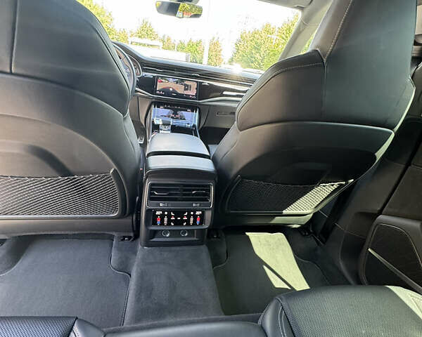 Белый Ауди SQ8, объемом двигателя 4 л и пробегом 75 тыс. км за 75000 $, фото 14 на Automoto.ua