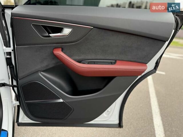 Белый Ауди SQ8, объемом двигателя 4 л и пробегом 30 тыс. км за 111000 $, фото 46 на Automoto.ua