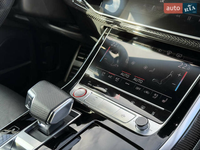 Чорний Ауді SQ8, об'ємом двигуна 4 л та пробігом 195 тис. км за 71850 $, фото 98 на Automoto.ua