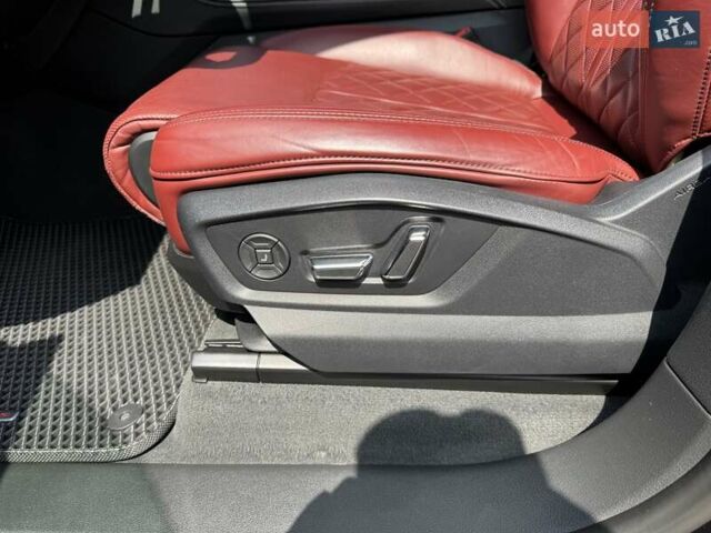 Черный Ауди SQ8, объемом двигателя 3.96 л и пробегом 151 тыс. км за 82500 $, фото 26 на Automoto.ua