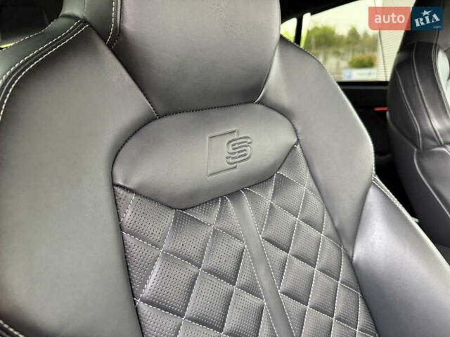 Чорний Ауді SQ8, об'ємом двигуна 4 л та пробігом 199 тис. км за 65000 $, фото 40 на Automoto.ua