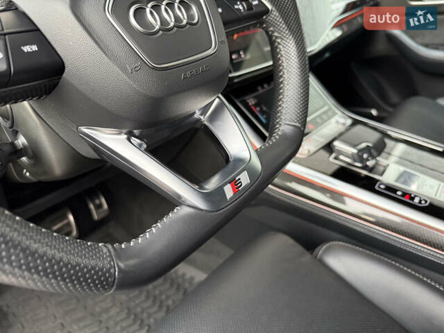 Чорний Ауді SQ8, об'ємом двигуна 4 л та пробігом 199 тис. км за 65000 $, фото 89 на Automoto.ua