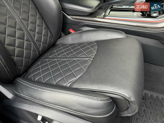 Чорний Ауді SQ8, об'ємом двигуна 4 л та пробігом 199 тис. км за 65000 $, фото 39 на Automoto.ua