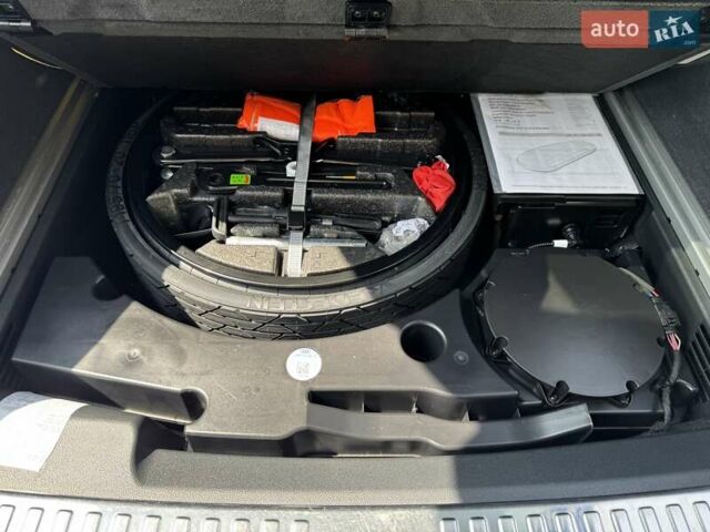 Черный Ауди SQ8, объемом двигателя 3.96 л и пробегом 151 тыс. км за 82500 $, фото 36 на Automoto.ua