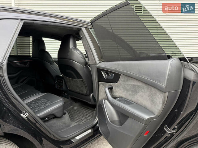 Чорний Ауді SQ8, об'ємом двигуна 4 л та пробігом 199 тис. км за 65000 $, фото 42 на Automoto.ua