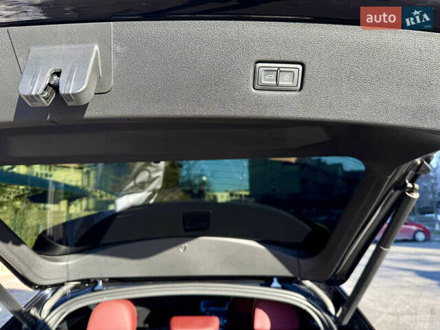 Черный Ауди SQ8, объемом двигателя 4 л и пробегом 95 тыс. км за 72500 $, фото 53 на Automoto.ua