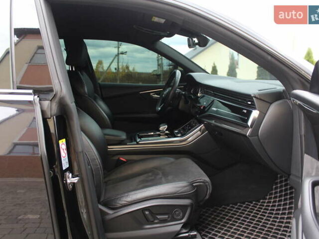 Черный Ауди SQ8, объемом двигателя 3.96 л и пробегом 118 тыс. км за 72900 $, фото 106 на Automoto.ua