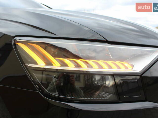 Чорний Ауді SQ8, об'ємом двигуна 3.96 л та пробігом 118 тис. км за 74900 $, фото 22 на Automoto.ua