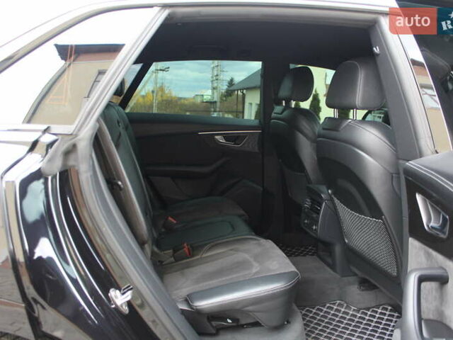 Черный Ауди SQ8, объемом двигателя 4 л и пробегом 118 тыс. км за 73900 $, фото 125 на Automoto.ua