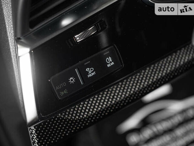 Черный Ауди SQ8, объемом двигателя 3.96 л и пробегом 157 тыс. км за 74900 $, фото 27 на Automoto.ua