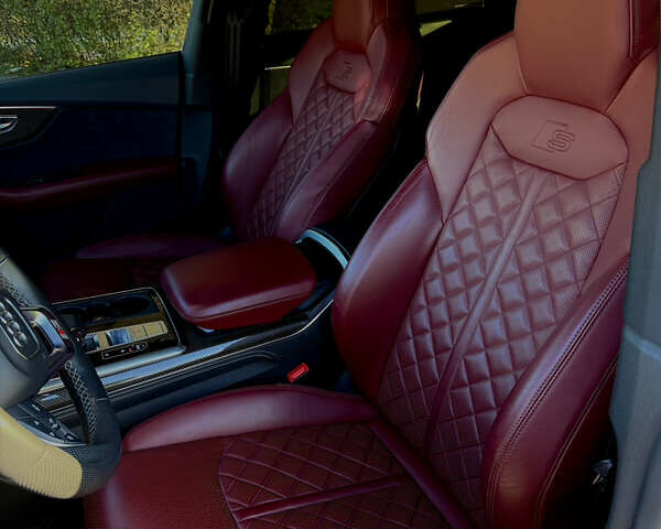 Черный Ауди SQ8, объемом двигателя 4 л и пробегом 95 тыс. км за 72500 $, фото 34 на Automoto.ua