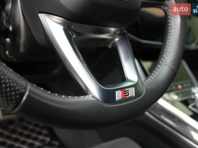 Черный Ауди SQ8, объемом двигателя 3.96 л и пробегом 118 тыс. км за 72900 $, фото 70 на Automoto.ua