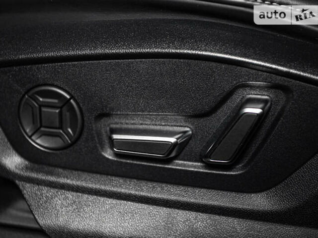 Черный Ауди SQ8, объемом двигателя 3.96 л и пробегом 157 тыс. км за 74900 $, фото 26 на Automoto.ua