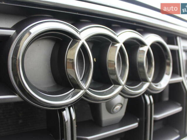 Чорний Ауді SQ8, об'ємом двигуна 3.96 л та пробігом 118 тис. км за 74900 $, фото 24 на Automoto.ua