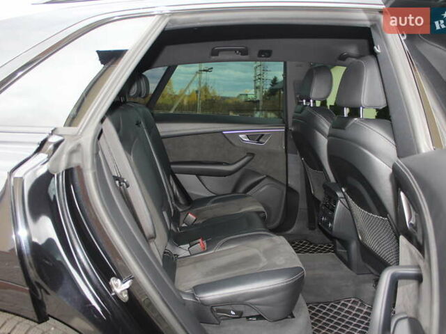 Чорний Ауді SQ8, об'ємом двигуна 3.96 л та пробігом 118 тис. км за 74900 $, фото 126 на Automoto.ua