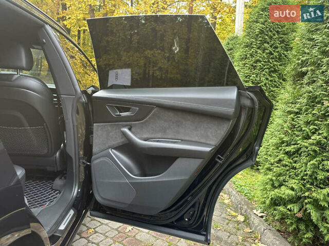 Ауди SQ8 2020 в Трускавце на Automoto.ua Черный Ауди SQ8, объемом двигателя 4 л и пробегом 118 тыс. км за 73900 $, фото 92 на Automoto.ua