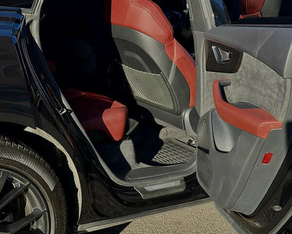 Черный Ауди SQ8, объемом двигателя 4 л и пробегом 95 тыс. км за 72500 $, фото 46 на Automoto.ua