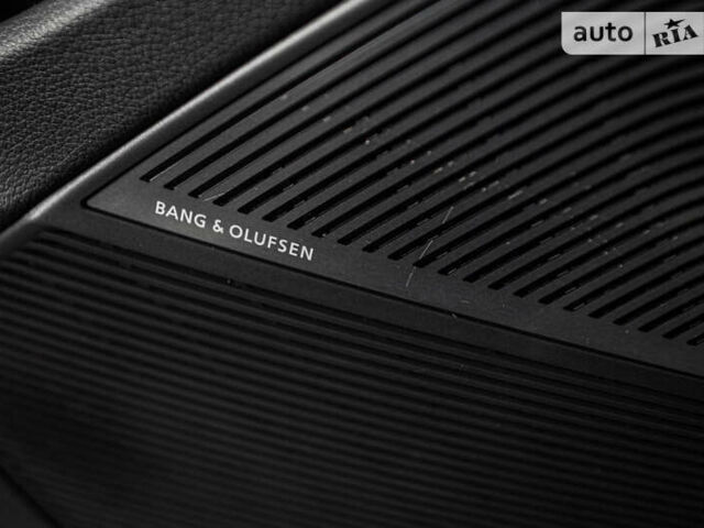 Черный Ауди SQ8, объемом двигателя 3.96 л и пробегом 157 тыс. км за 74900 $, фото 56 на Automoto.ua