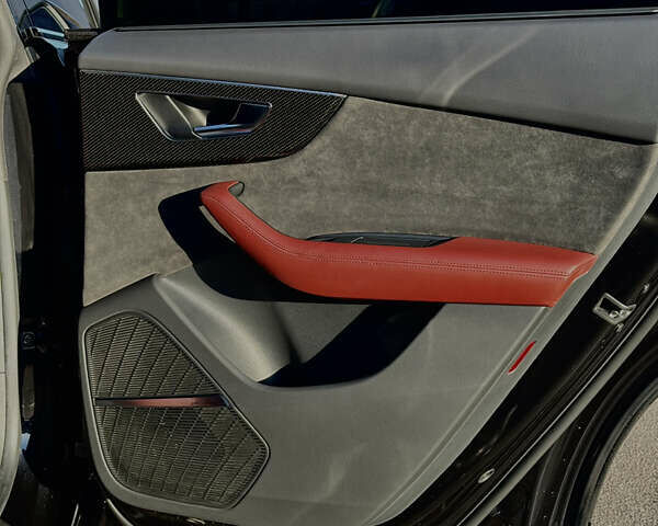 Черный Ауди SQ8, объемом двигателя 4 л и пробегом 95 тыс. км за 72500 $, фото 52 на Automoto.ua