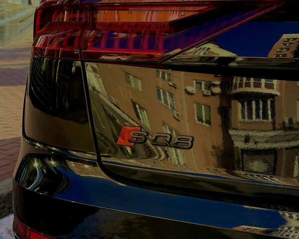 Черный Ауди SQ8, объемом двигателя 4 л и пробегом 95 тыс. км за 72500 $, фото 18 на Automoto.ua