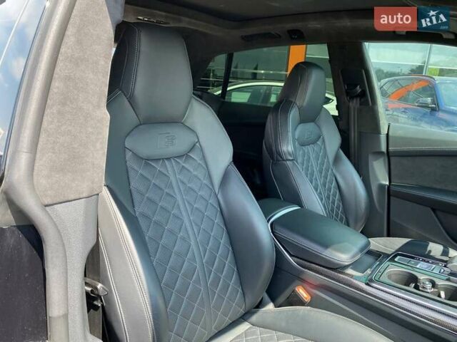 Чорний Ауді SQ8, об'ємом двигуна 4 л та пробігом 49 тис. км за 74900 $, фото 29 на Automoto.ua