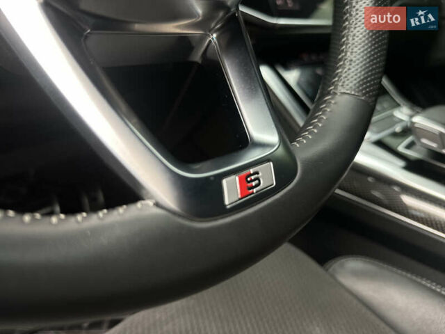 Ауди SQ8 2020 в Трускавце на Automoto.ua Черный Ауди SQ8, объемом двигателя 4 л и пробегом 118 тыс. км за 73900 $, фото 62 на Automoto.ua