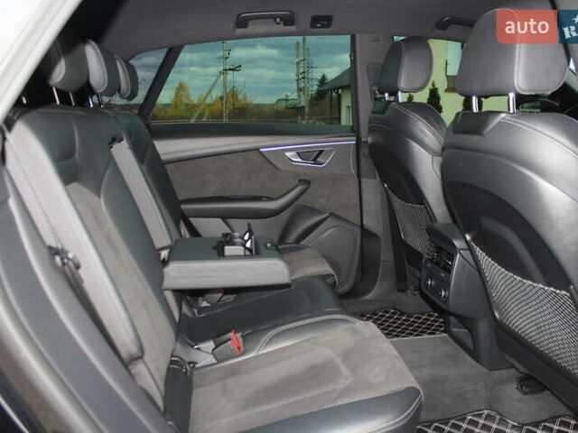 Черный Ауди SQ8, объемом двигателя 3.96 л и пробегом 118 тыс. км за 72900 $, фото 130 на Automoto.ua