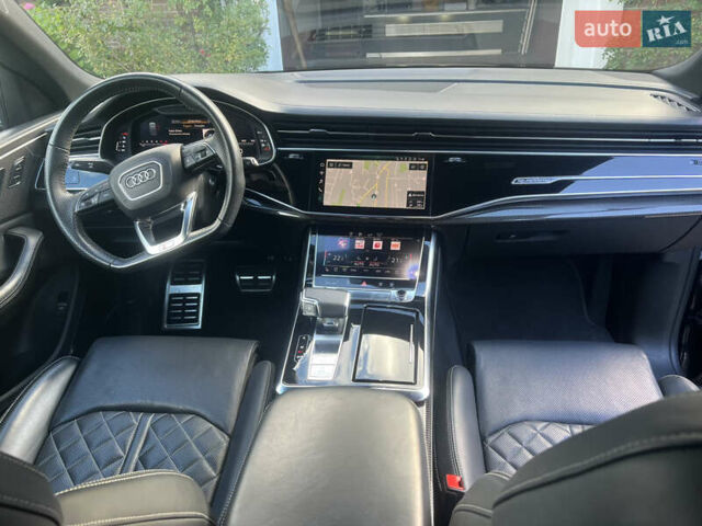Ауді SQ8 2020 у Бердичеве на Automoto.ua Чорний Ауді SQ8, об'ємом двигуна 3.96 л та пробігом 107 тис. км за 90000 $, фото 6 на Automoto.ua