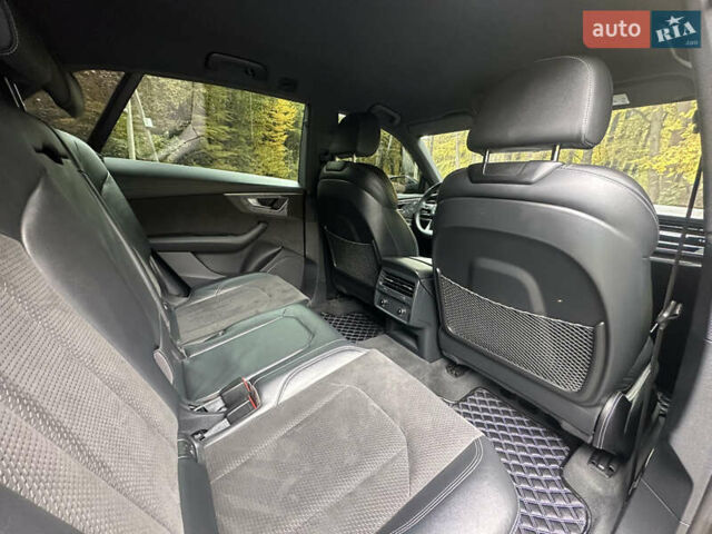 Ауди SQ8 2020 в Трускавце на Automoto.ua Черный Ауди SQ8, объемом двигателя 4 л и пробегом 118 тыс. км за 73900 $, фото 85 на Automoto.ua