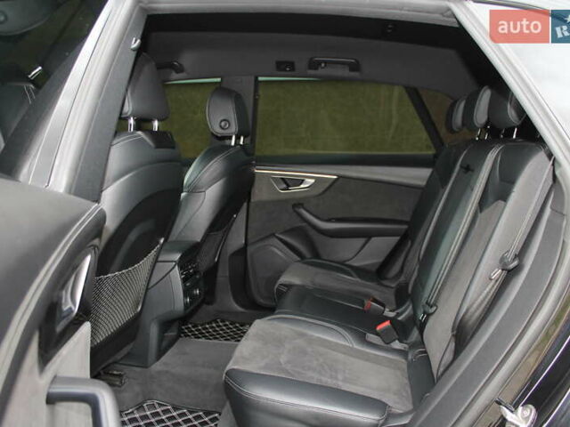 Черный Ауди SQ8, объемом двигателя 4 л и пробегом 118 тыс. км за 73900 $, фото 137 на Automoto.ua